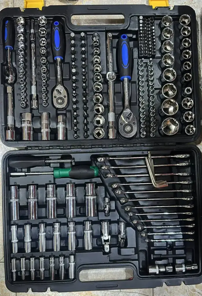 SET DE HERRAMIENTAS COMBINADAS