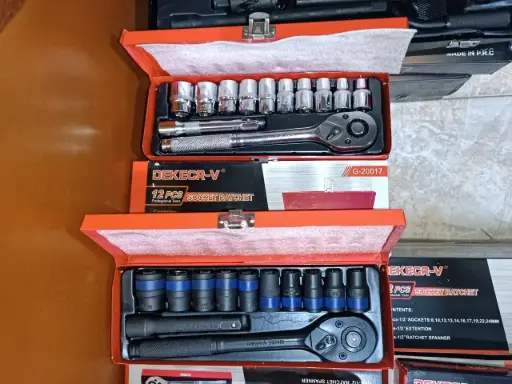 [ESTUCHE METALICO] SET DE DADOS IMPACTO 1/2 - 12 PZAS