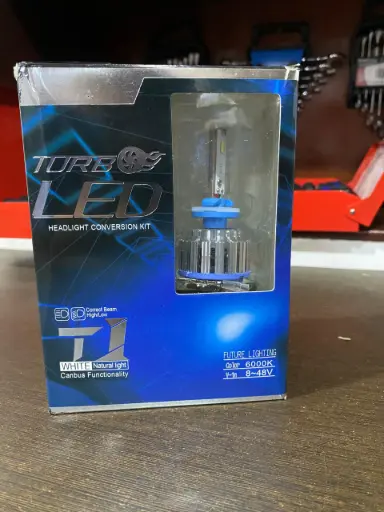 [F12] LUZ LED 880 